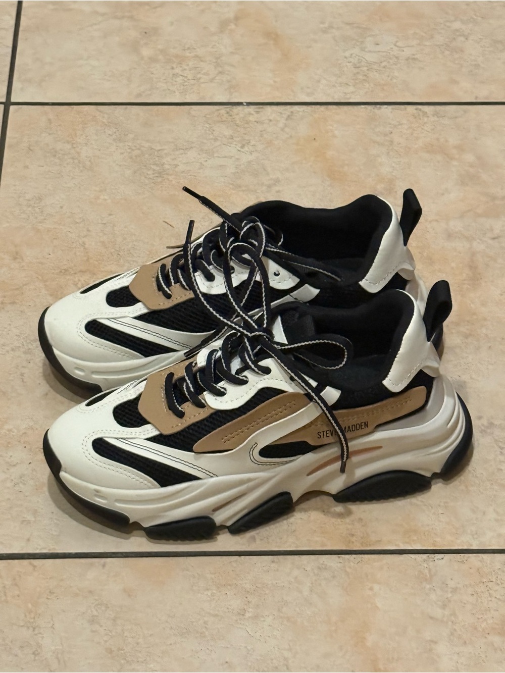 Steve Madden Possession Platform Sneakers Women’s Size 9 Black White Tan EUC - Picture 5 of 16